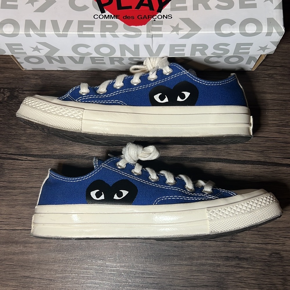 CDG Low Top Converse Blue